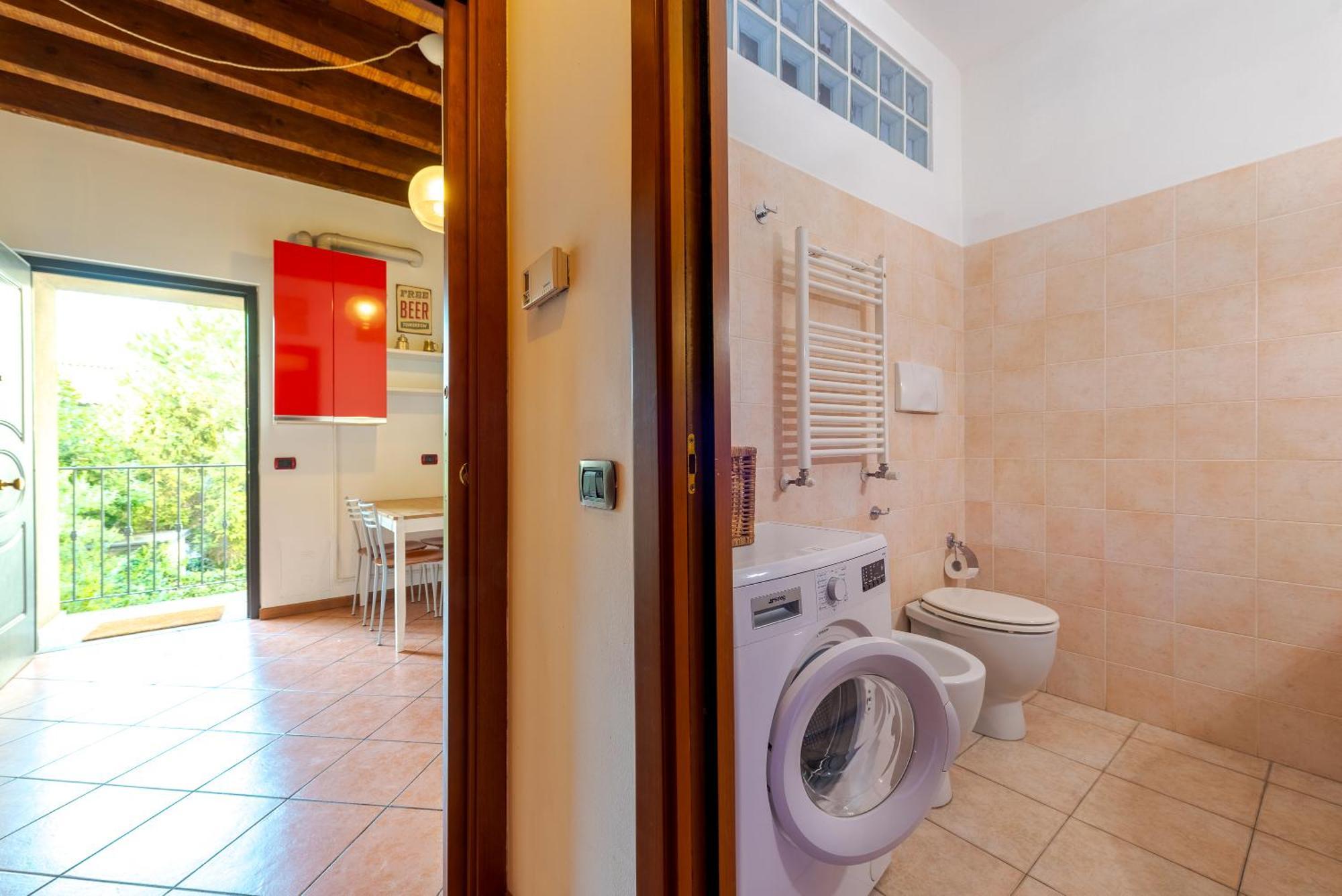 Guest Planet - Rosso Milano Apartment - Navigli Area Exterior photo