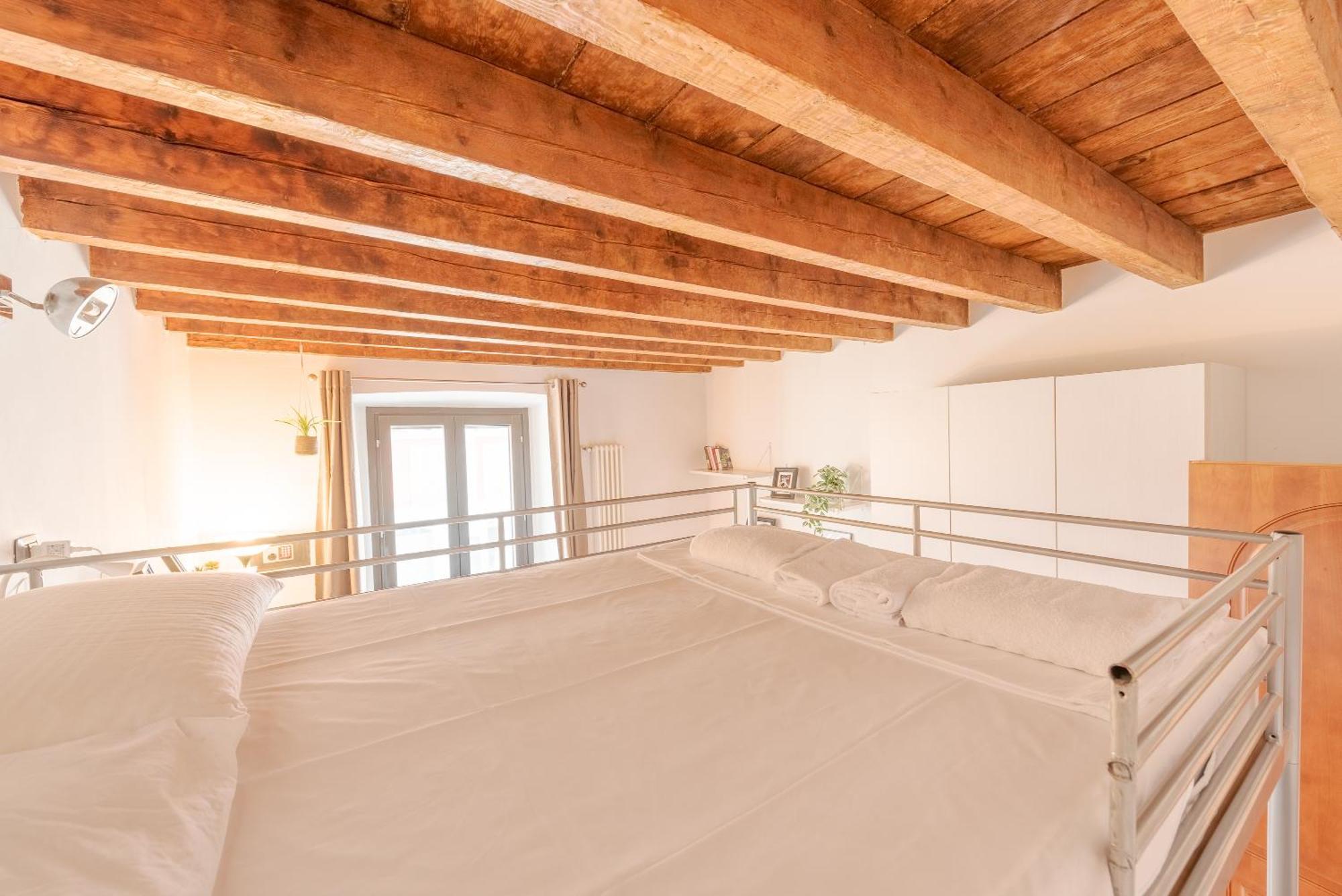 Guest Planet - Rosso Milano Apartment - Navigli Area Exterior photo